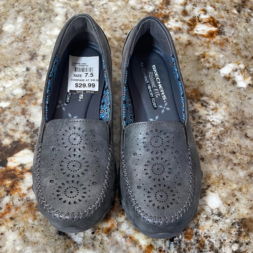 Skechers Relaxed Fit Air Cooled Memory Foam Grey Loafers Shoes Size 7.5M